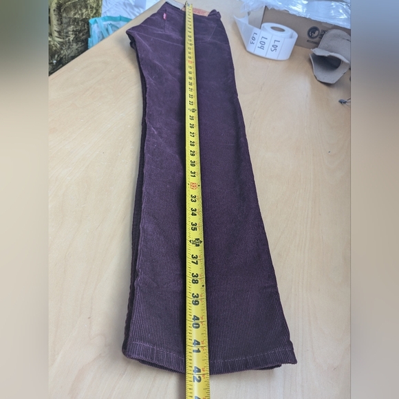 NWT ! Levi's Premium511 Slim Fit Corduroy Men's Jeans size 28x32 - Picture 15 of 16